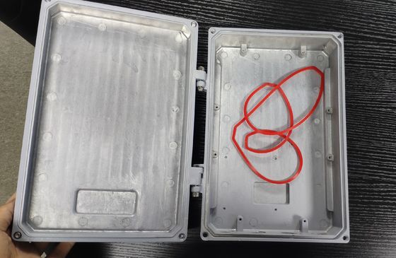 IP67 등급 Nanfeng 맞춤형 알루미늄 칸막이 및 힐 싱크에 대한 커버 저렴한