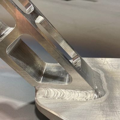 출하 전에 QC 통제 주문 두꺼운 금속 용접 장 금속 부품 가혹 금속